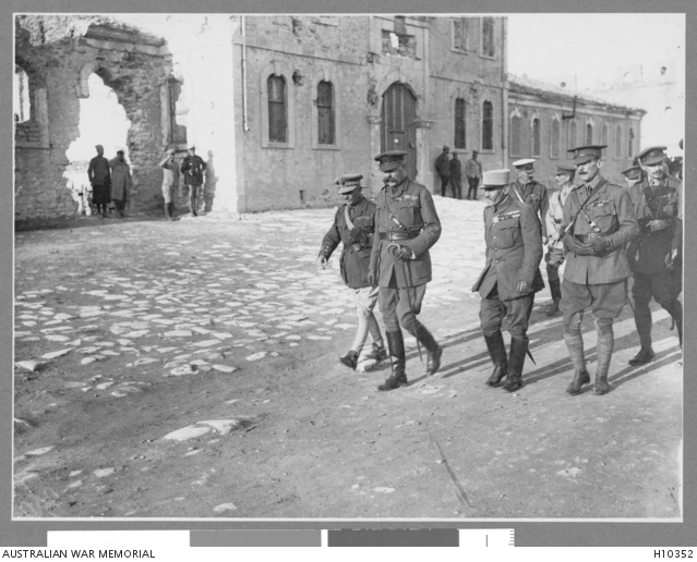 Lord Kitchener ve heyeti Seddülbahir Kalesi'nde, 1915