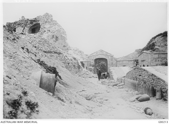 Seddülbahir Kalesi harap halde, 1915